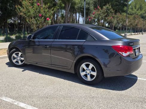 Used 2016 Chevrolet Cruze LT w/ Technology Package FWD image 15