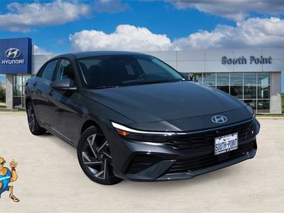New 2025 Hyundai Elantra Limited