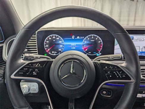 Used 2024 Mercedes-Benz Maybach GLS 600 4MATIC image 24