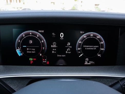 New 2026 Volkswagen Tiguan S image 17