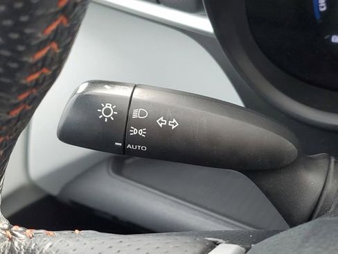 Used 2021 Toyota Sienna LE FWD image 24