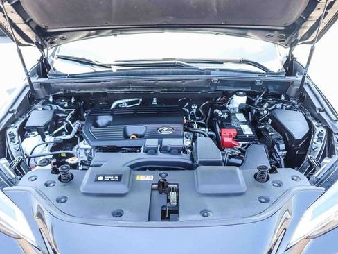 Certified 2025 Lexus NX 250 FWD w/ Accessory Package (2T) image 33