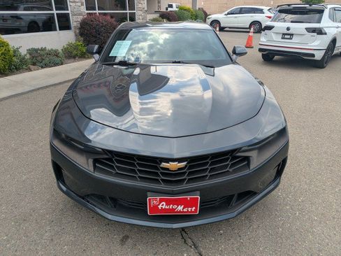 Used 2020 Chevrolet Camaro LT RWD image 8