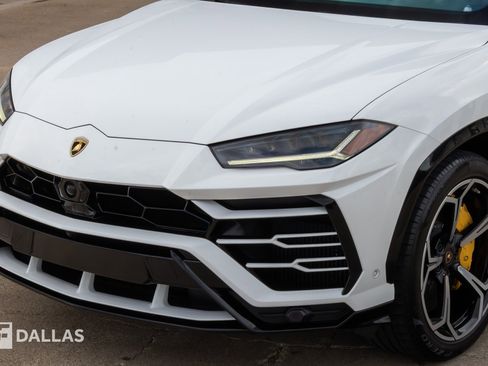 Used 2020 Lamborghini Urus image 6