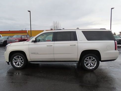 Used 2015 GMC Yukon XL SLT w/ Open Road Package image 4
