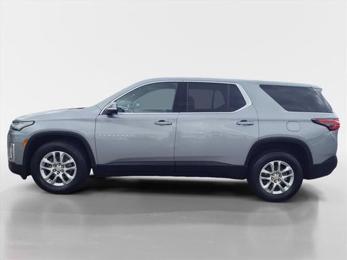 Used 2023 Chevrolet Traverse LS w/ Safety Package AWD/4WD image 2