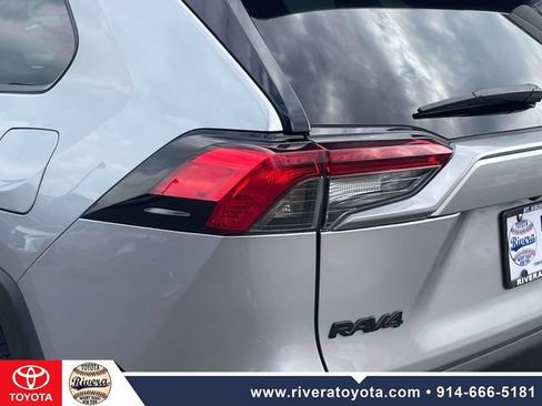 Used 2023 Toyota RAV4 XLE AWD/4WD image 11