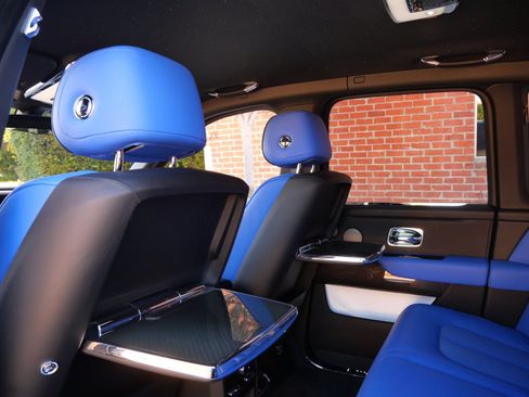 Certified 2024 Rolls-Royce Cullinan Black Badge image 30