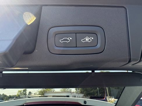 Used 2022 Volvo XC60 B6 Inscription w/ Advanced Package image 7