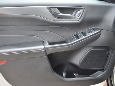 Used 2023 Ford Escape Active image 12