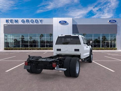 New 2026 Ford F550 4x4 Supercab Super Duty image 9