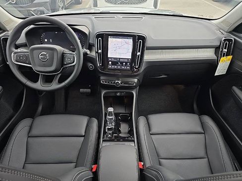 New 2026 Volvo XC40 B5 Plus w/ Protection Package Premier image 9