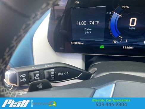 Used 2025 Chevrolet Equinox EV LT FWD image 30