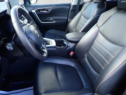 Used 2023 Toyota RAV4 XLE Premium image 10