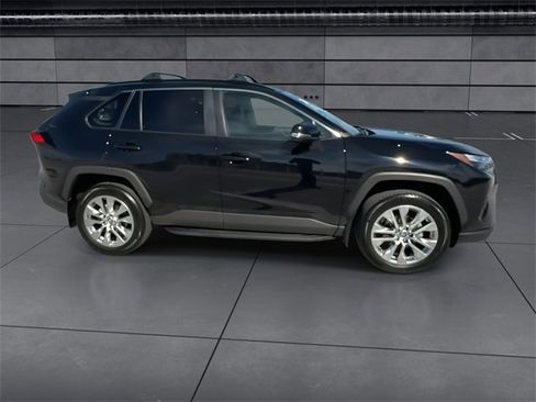 Used 2024 Toyota RAV4 XLE Premium image 2