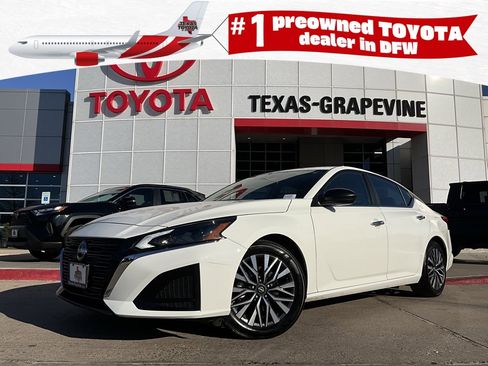 Used 2025 Nissan Altima 2.5 SV image 1