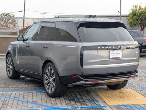 Used 2023 Land Rover Range Rover Autobiography image 8