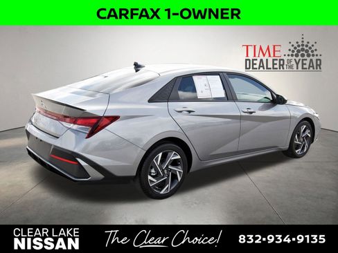 Used 2025 Hyundai Elantra Sport image 7