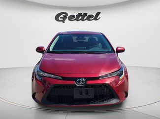 Used 2022 Toyota Corolla LE FWD video 2