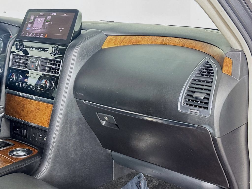 Used 2023 Nissan Armada SL RWD image 30