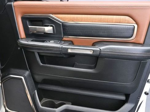 Used 2019 RAM 2500 Limited AWD/4WD image 41
