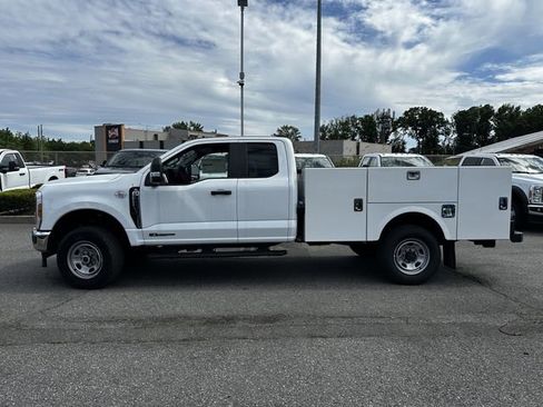 New 2024 Ford F350 XL w/ Snow Plow Prep Package AWD/4WD image 4