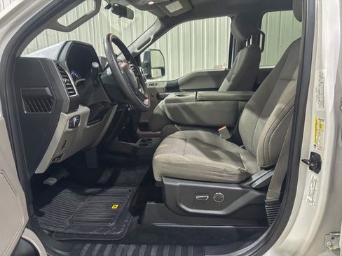 Used 2018 Ford F250 XLT w/ XLT Value Package image 16