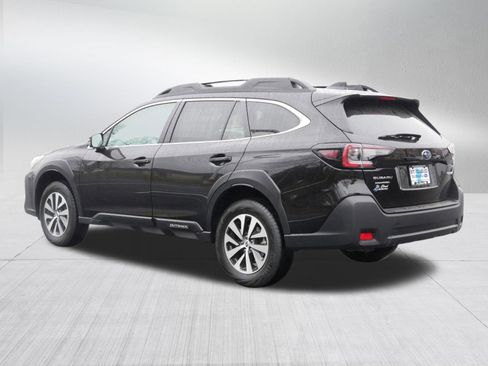 Certified 2025 Subaru Outback Premium w/ Popular Package #1A AWD/4WD image 5