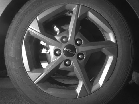 Used 2025 Kia K4 LXS image 15