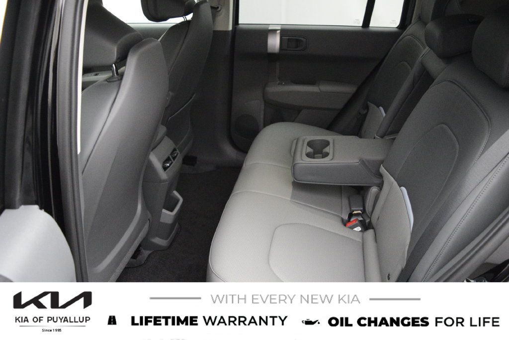 New 2027 Kia EV3 Wind FWD image 12