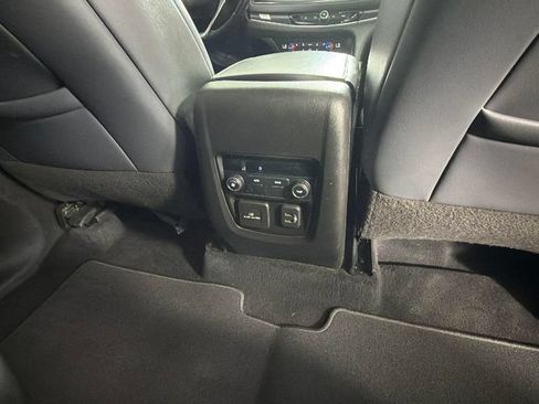 Certified 2022 Buick Enclave Essence w/ Experience Buick Package FWD image 34
