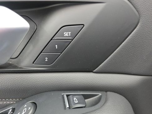 Used 2020 BMW X5 xDrive40i w/ M Sport Package image 33