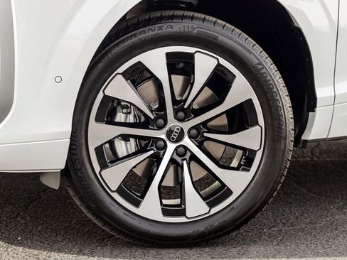New 2026 Audi Q3 quattro 2.0T AWD/4WD image 13