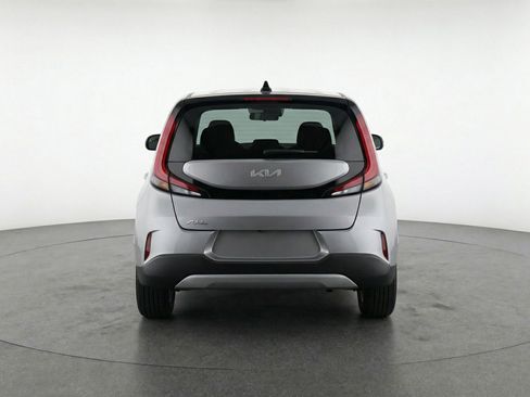 Used 2025 Kia Soul LX w/ LX Technology Package image 6