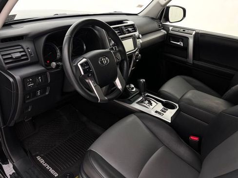 Used 2019 Toyota 4Runner SR5 Premium AWD/4WD image 12
