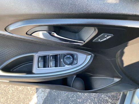 Used 2024 Chevrolet Malibu LT FWD image 20