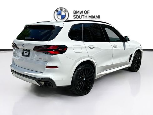 Used 2026 BMW X5 sDrive40i w/ M Sport Package image 7