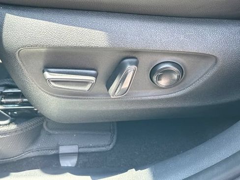 Used 2025 Toyota Grand Highlander AWD image 20
