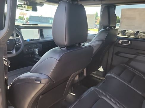 New 2026 Ford Bronco Outer Banks AWD/4WD image 12