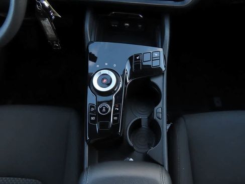 Used 2023 Kia Sportage LX image 22