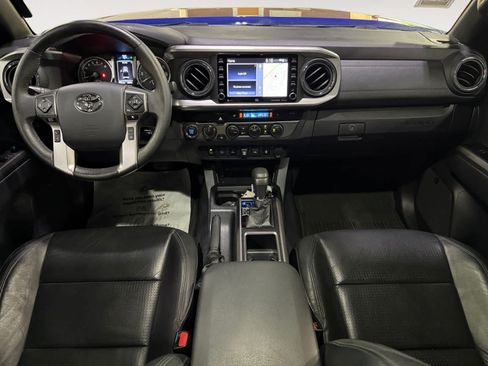 Used 2023 Toyota Tacoma Limited AWD/4WD image 17