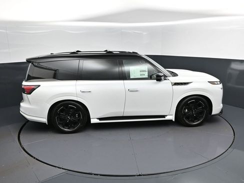 New 2026 INFINITI QX80 4WD w/ Sport Exterior Package image 38