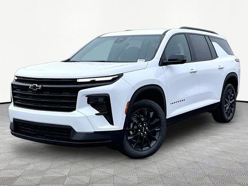 New 2026 Chevrolet Traverse LT w/ Midnight/Sport Edition image 3