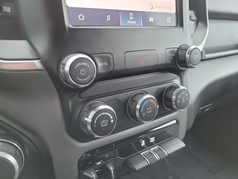 Used 2024 RAM 2500 Big Horn w/ Bed Utility Group image 17