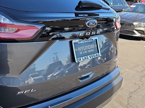 Used 2024 Ford Edge SEL w/ Convenience Package image 11