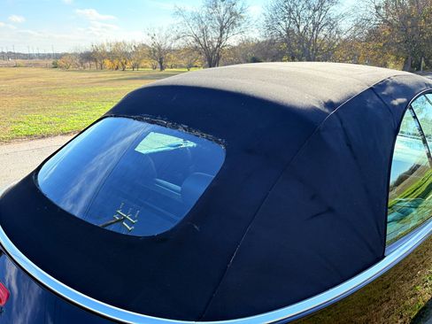 Used 2007 Volkswagen Beetle Convertible w/ Package 2 image 11