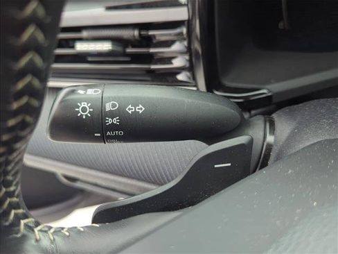 Used 2025 Toyota Camry SE w/ Convenience Package FWD image 14