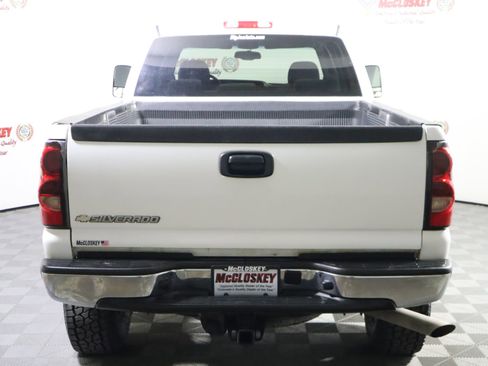 Used 2007 Chevrolet Silverado 2500 LT w/ Skid Plate Package image 6
