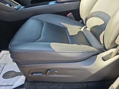 Used 2026 Tesla Model Y Premium image 33