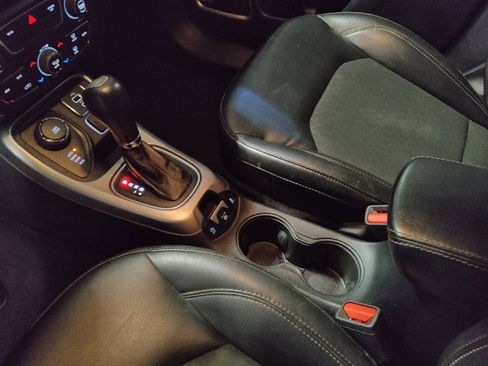 Used 2018 Jeep Compass Latitude w/ Popular Equipment Group image 26